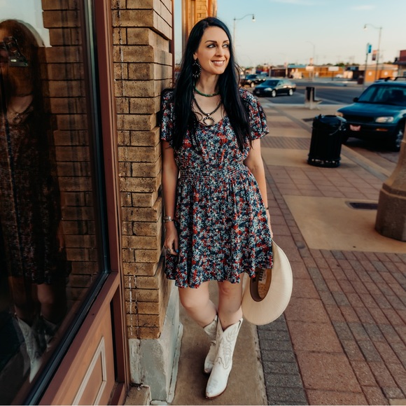 Pearl Snap Wrangler Dress - Picture 4 of 4